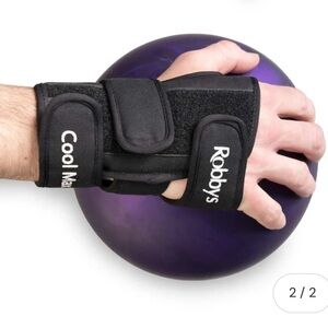ROBBY’s ⭐️ cool max right hand wrist support